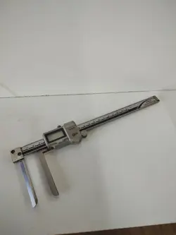 MITUTOYO INSIDE KNIFE EDGE DIGITAL CALIPERS 200MM