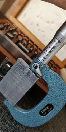 MICROMETER 103-262