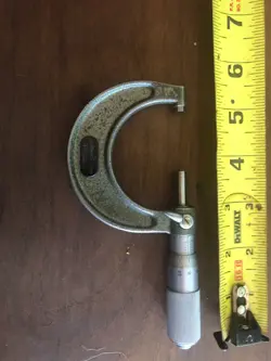 MITUTOYO OUTSIDE MICROMETER 25MM - 50MM 0.01MM RESOLUTION