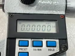 DIGITAL MICROMETER IN