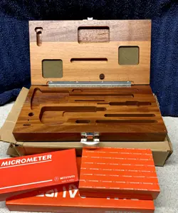 MACHINIST TOOLS:  MITUTOYO TOOL KIT 950-907 (NOS)