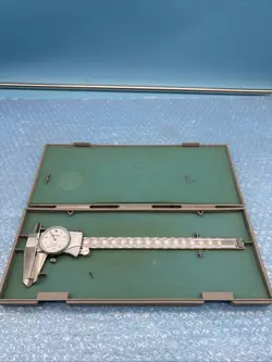 MITUTOYO DIAL CALIPER 8 INCH 505-676 USED