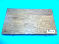MITUTOYO 126-133 OUTSIDE MICROMETER  WOOD BOX ONLY.  (MS-609)