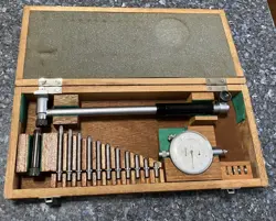 MITUTOYO 511-166 BORE GAGE WITH NO. 2923 INDICATOR & WOOD CASE