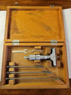 MITUTOYO 129-127 DEPTH MICROMETER .001 DMC 2.5-4
