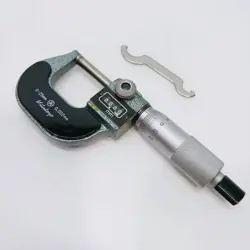 MITUTOYO DIGIT OUTSIDE MICROMETER 193-511 M820-25V 0-25MM 0.002MM JAPAN /AJ241