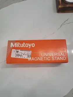 MITUTOYO 7033B MAGNETIC STAND - BLACK LIGHTLY USED