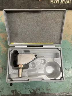 MITUTOYO 513-452T DIAL INDICATOR