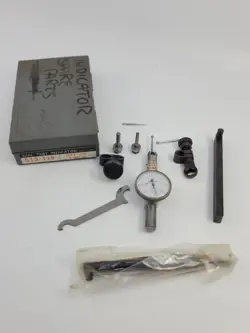 MITUTOYO 513-118 DIAL TEST INDICATOR 001-040° WITH EXTRA PARTS MADE IN JAPAN