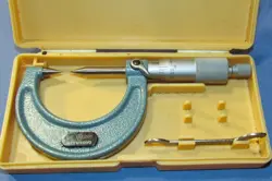 MITUTOYO 0.001' NO. 112-225 OUTSIDE POINT MICROMETER 0 TO 1.00