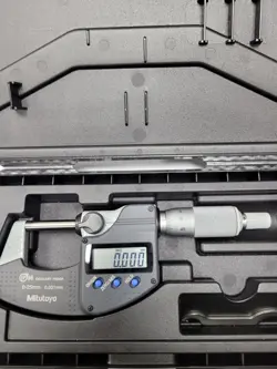 DIGITAL MICROMETER MITUTOYO 293-349-30