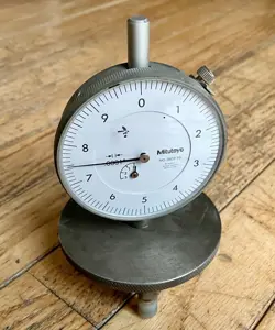 MITUTOYO NO. 3802-10 DIAL INDICATOR - 3