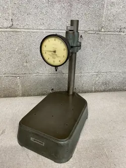 MITUTOYO 215-620 DIAL INDICATOR STAND BASE INSPECTION MACHINIST TOOL FEDERAL