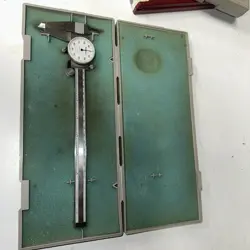 MITUTOYO 505-644 8IN DIAL CALIPER W/ CASE