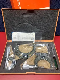 MACHINIST TOOLS:  MITUTOYO MICROMETER 3-PIECE SET 103-922 (NOS)