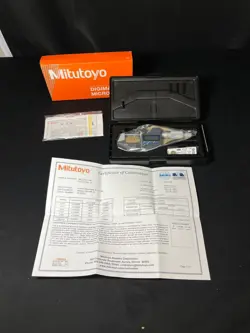 MITUTOYO 293-340-30CAL GRAY 1 RATCHET STOP IP65 COOLANT PROOF DIGITAL MICROMETER