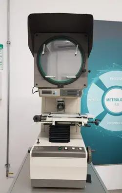 MITUTOYO PJ-300 PROFILE PROJECTOR – PRECISION OPTICAL MEASURING DEVICE