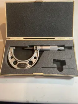 MITUTOYO 1-2” OUTSIDE MICROMETER .0001” IN CASE
