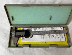 MITUTOYO DIGITAL CALIPER 6
