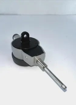 ID-C1025EB