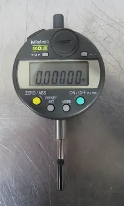 T196930 MITUTOYO ID-C112AEB DIGITAL INDICATOR 543-262B .5-.00005