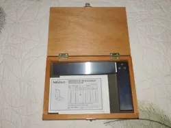 MITUTOYO 8X5 INCH PRECISION SQUARE, MODEL 916-424, IN CASE, EXCELLENT CONDITION