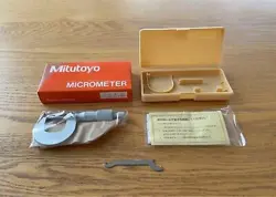 MITUTOYO OUTSIDE MICROMETER M210-25 JAPAN