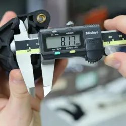 MITUTOYO 500-196-30 ADVANCED ONSITE SENSOR (AOS) ABSOLUTE SCALE DIGITAL CALIPER,