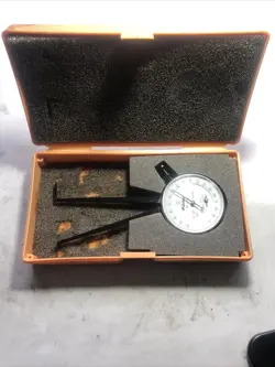 MITUTOYO NO 209-113 1.2-2.2” DIAL CALIPER GAGE INTERNAL DIAL CALIPER