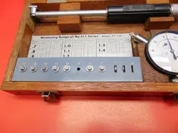 MITUTOYO 0.7