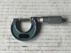 MITUTOYO 0-1 INCH VERNIER OUTSIDE MICROMETER (MODEL 103-135, RES 0.0001