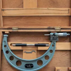 MICROMETER PRECISION TOOL