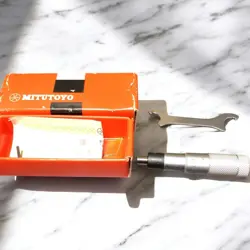 MITUTOYO MICROMETER HEAD - USED, GOOD CONDITION, OLDER BOX DESIGN