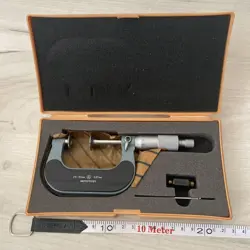 AND ADJUSTMENT TOOL