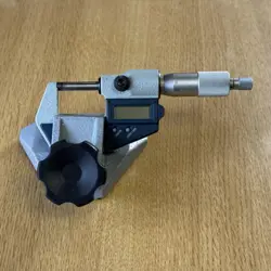 MITUTOYO DIGITAL MICROMETER MDC-25M 0-1 INCH 0.001MM LCD DISPLAY WITH STAND