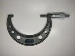 MITUTOYO 103-219A 4 - 5'' MICROMETER .0001