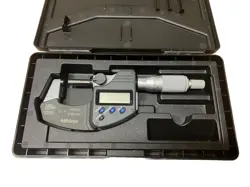 MITUTOYO MICROMETER 293-330-30 DIGITAL 1