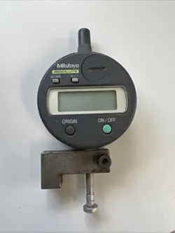 MITUTOYO ABSOLUTE MODEL: ID-S1012EB CODE NO: 543-683B DIGITAL INDICATOR