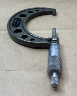 MITUTOYO MICROMETER 2-3”
