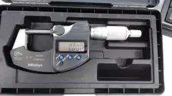 MITUTOYO 293-340 DIGITAL IN HARD CASE