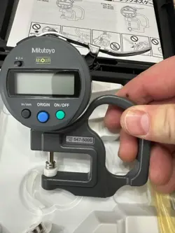 MITUTOYO 547-500S THICKNESS GAGE