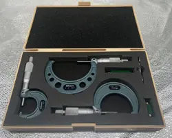 MITUTOYO 103-922 OUTSIDE MICROMETER SET, 0-3