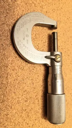 VINTAGE  MITUTOYO    0 - 1