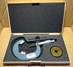 MITUTOYO 3-FLUTE MANUAL V-ANVIL MICROMETER VM3-55 114-104 40-55MM 0.01MM JP F/S