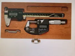 MITUTOYO CALIPER & MIC TOOL KIT