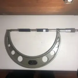 LOCKING SPINDLE