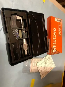 USED MITUTOYO DIGIMATIC MICROMETER 0 TO1