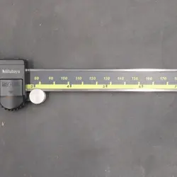 CALIPERS WITH PLASTIC