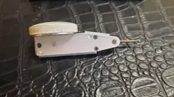 TEST INDICATOR CARRYING