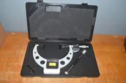 MITUTOYO DIGITAL MICROMETER 293-253-10 175-200MM